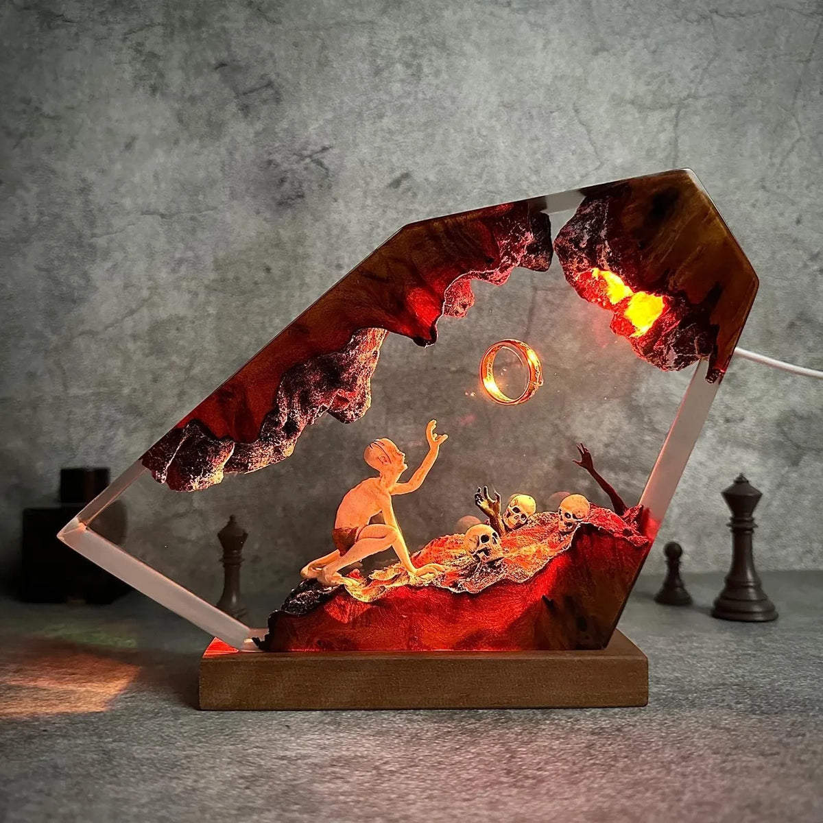Lord of the Rings Gollum — Ring of Fire 22 x 18cm (8.7 x 7.1") Resin Night Light