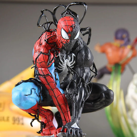 Marvel Figure Night Stalker Venom 38cm (15") Light-Up Collector Statue