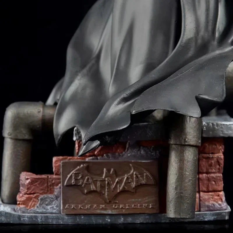 DC Comics Figure Arkham Clash Batman vs Joker 29cm (11.4") Collector Statue