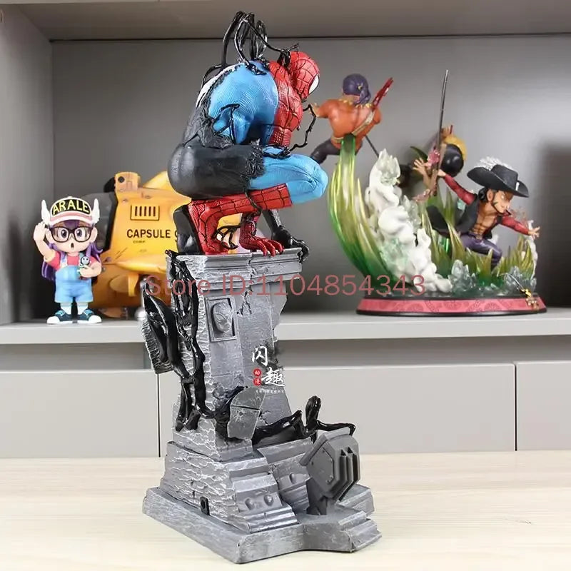 Marvel Figure Night Stalker Venom 38cm (15") Light-Up Collector Statue