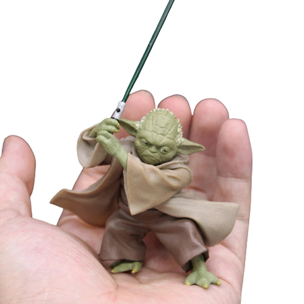 Star Wars Figure Jedi Duel Yoda with Lightsaber Collectible