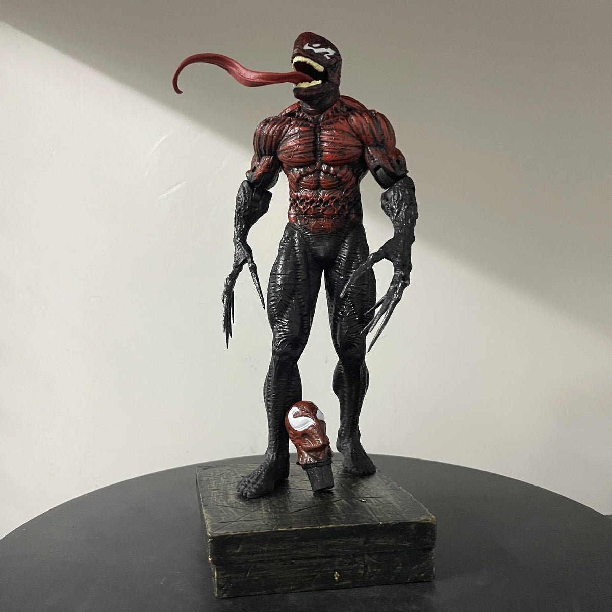 Marvel Figure Symbiote Fury Venom with Two Heads Articulated Collectible