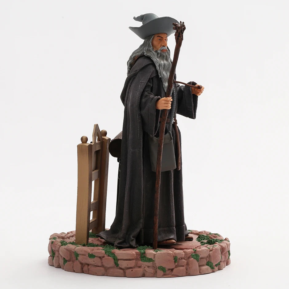 Lord of the Rings Figure Gandalf — The Grey 21cm (8.3") Collector Statue