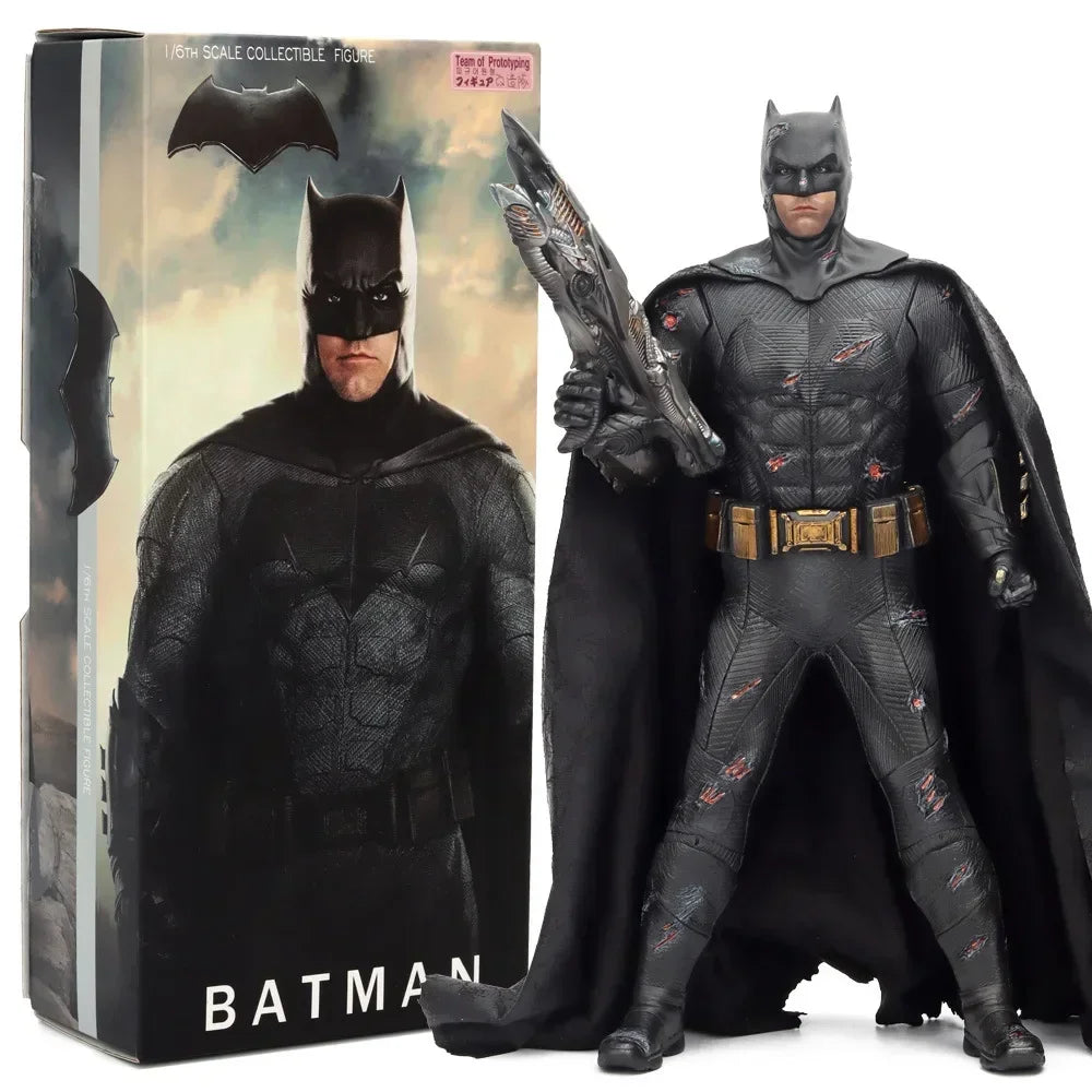DC Comics Figure Batman — Dawn of Justice Grapnel Collector Statue