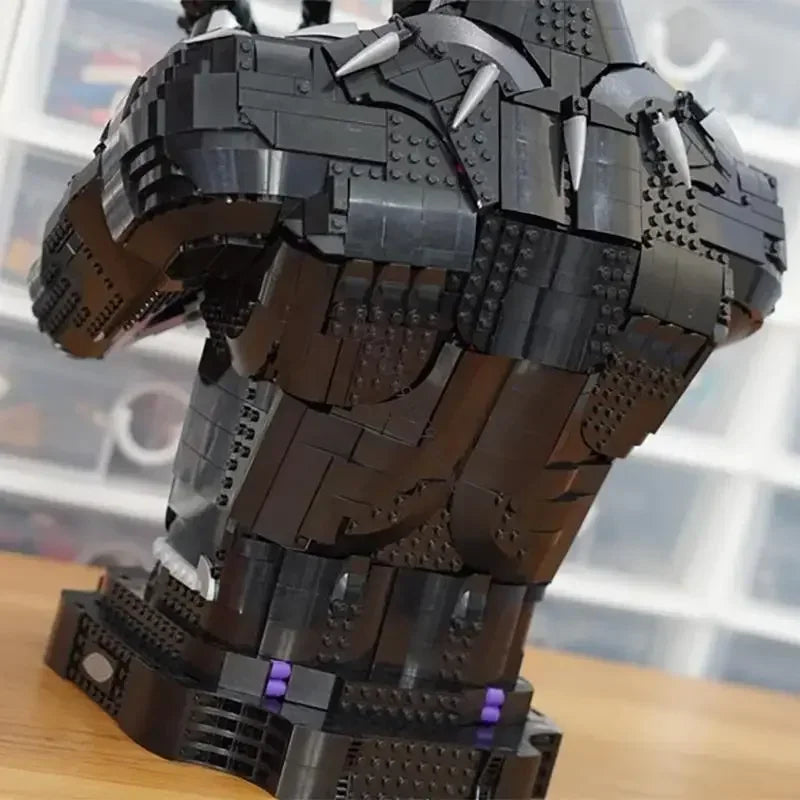 Marvel Black Panther Bust 2,925-Piece Building Set — PDF Instructions